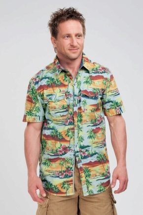 Camisa hawaiana: ¿cómo elegir y qué llevar?