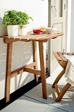Tout sur les tables pliantes pour le balcon et la loggia