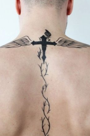 Tudo sobre tatuagens de coluna masculina