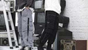 Ανδρικό παντελόνι με τσέπες