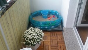 Aménagement d'un bac à sable sur le balcon