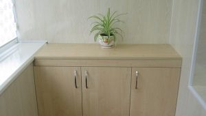 Choisir une commode pour le balcon et la loggia