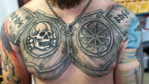 Was sind panzerförmige Tattoos und wo werden sie angewendet?