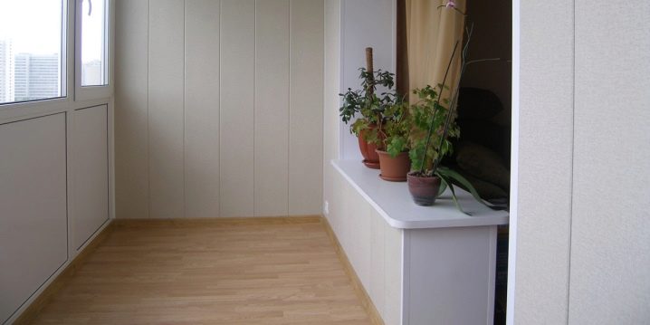 كل شيء عن عزل الشرفة