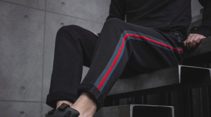 سروال رجالي بخطوط: ما هو وماذا نرتدي؟