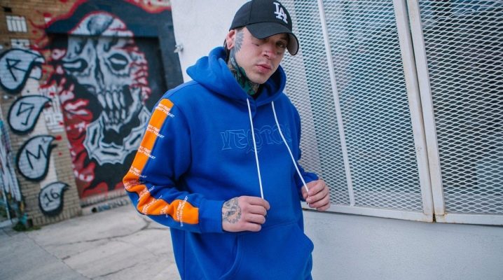 Felpe con cappuccio da uomo: varietà e consigli per la scelta