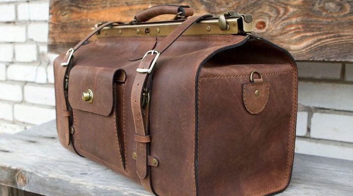 Erkek çantaları: özellikleri, moda trendleri ve tercih edilen özellikler