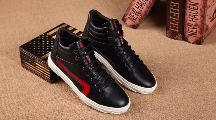 ملامح أحذية برادا للرجال