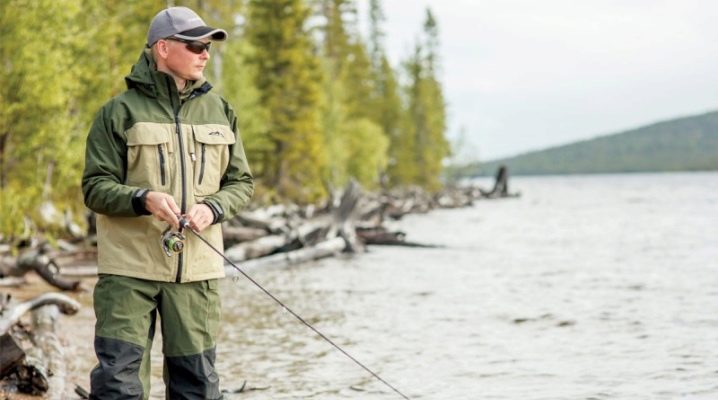 Combinaisons en caoutchouc pour la pêche