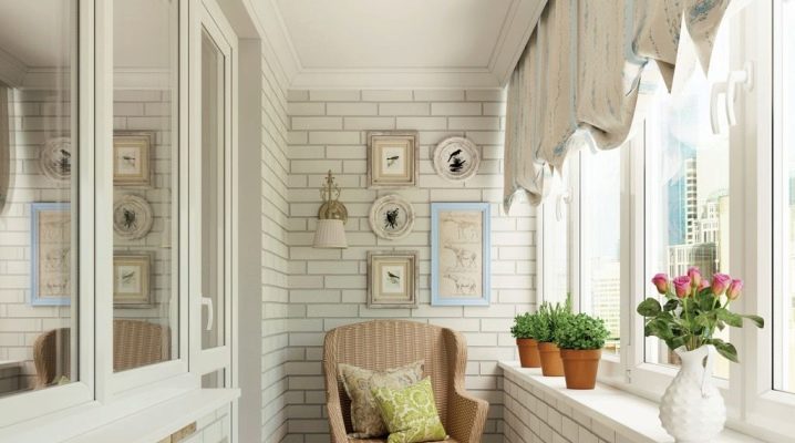 Comment et comment peindre un mur de briques sur le balcon ?