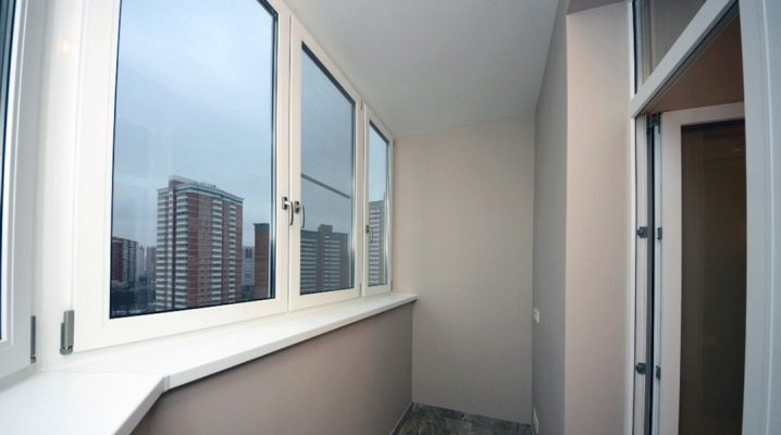 Terminar el balcón y la logia con placas de yeso.