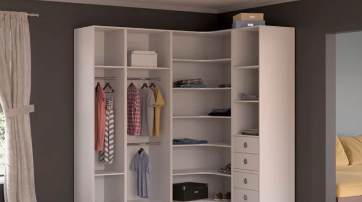 Armadi ad angolo in camera da letto