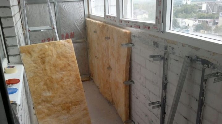 كل شيء عن عزل لوجيا