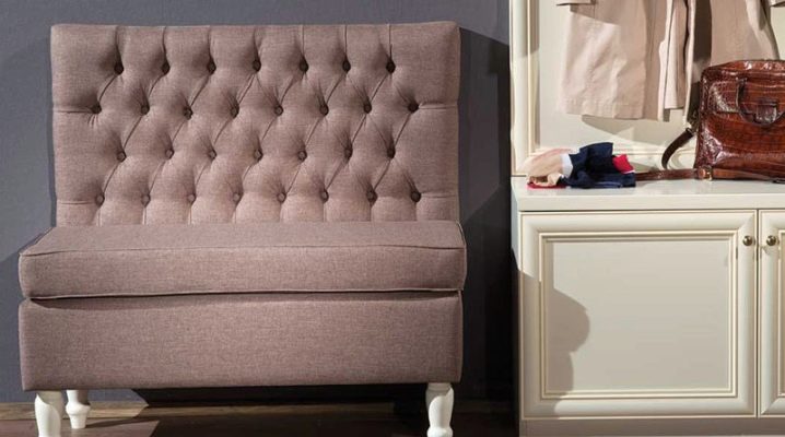 Scegliere un divano nel corridoio