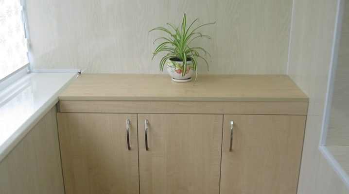 Balkon ve sundurma için çekmeceli sandık seçimi