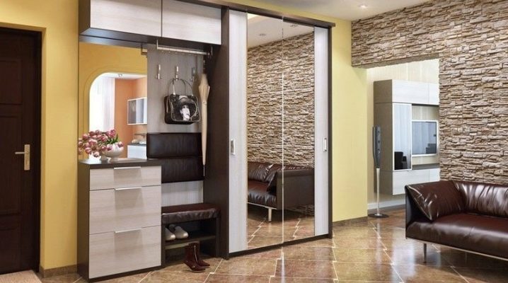 Interior de grandes pasillos