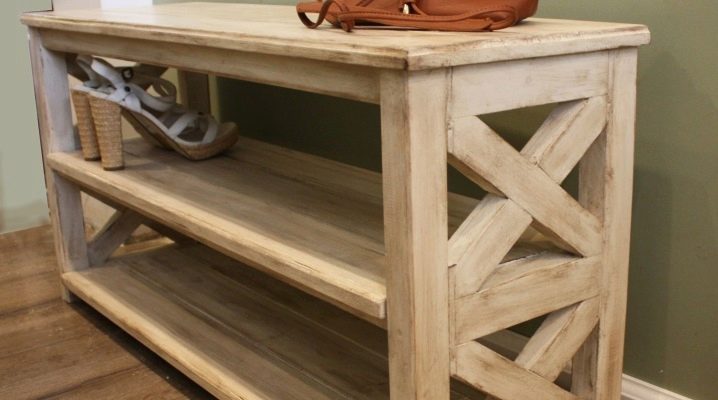 Fabriquer une étagère à chaussures dans le couloir de vos propres mains