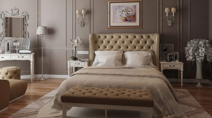 Neoclassical bedroom decoration