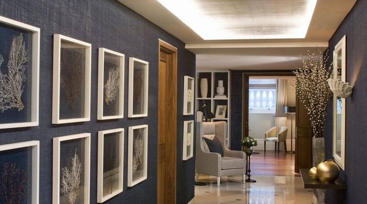 Bilder im Flur auswählen