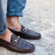 Elegir zapatos de cuero de verano para hombre.