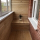 Décorer le balcon et la loggia avec du bois