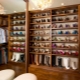 Rangement des chaussures dans le vestiaire